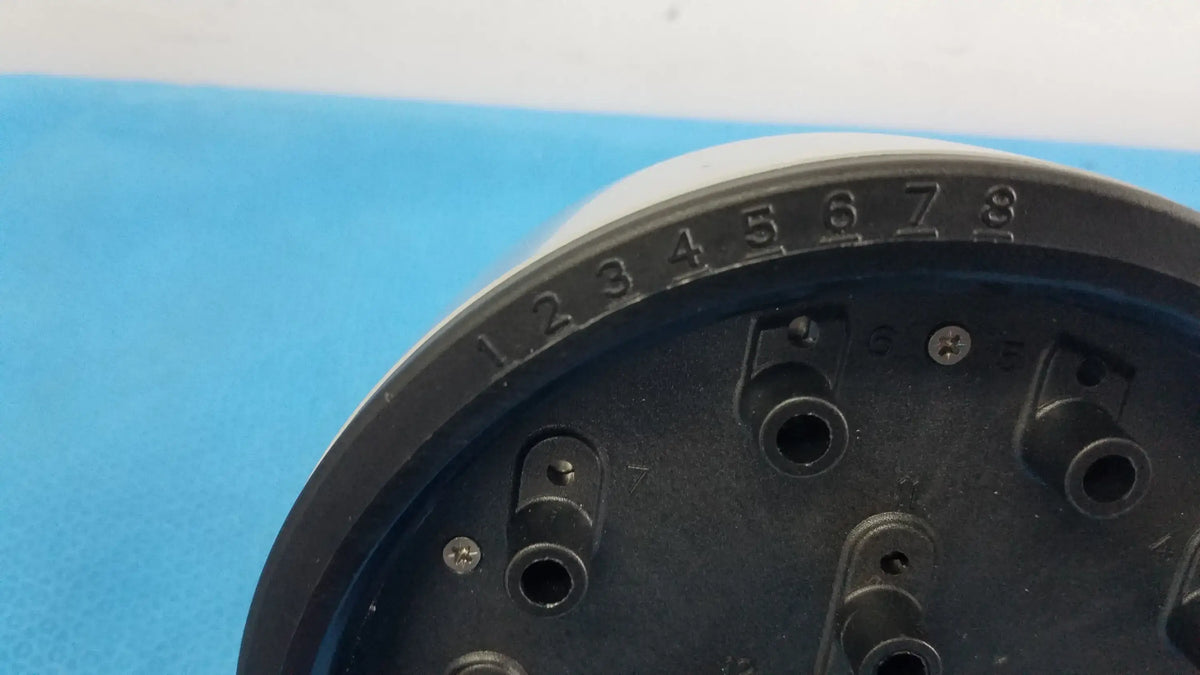 Oxoid Antimicrobial Susceptibility Disc Dispenser – 12 Place Antimicrobial Susceptibility Disc Dispenser, second-hand product photo 10
