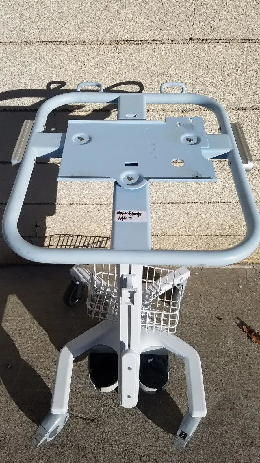 Reuse Medical Patient Monitor Rolling Stand Medical Cart With Basket Other Medical & Lab Equipment, second-hand product photo 1