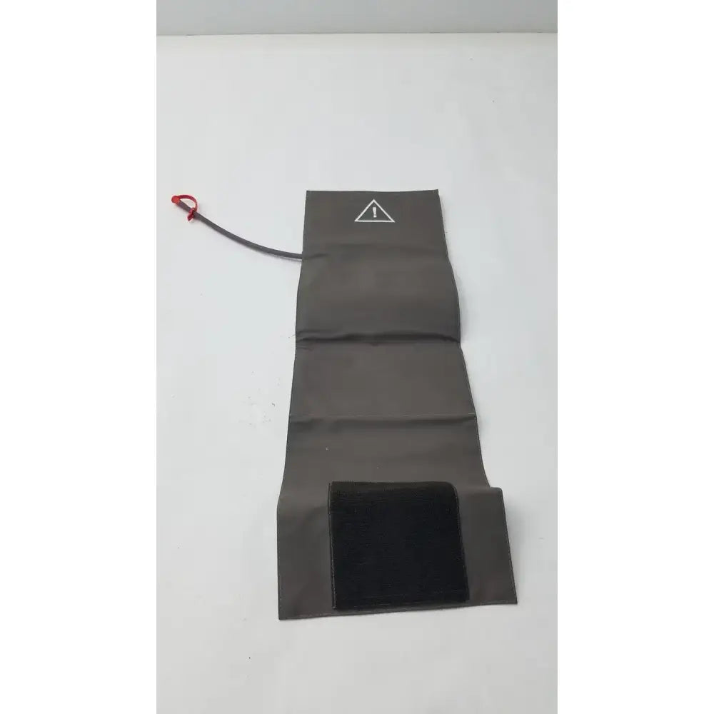 PHILIPS M1575A Comfort Care Cuff Large Adult 34cm-43cm Blood Pressure Cuff, second-hand product photo 4