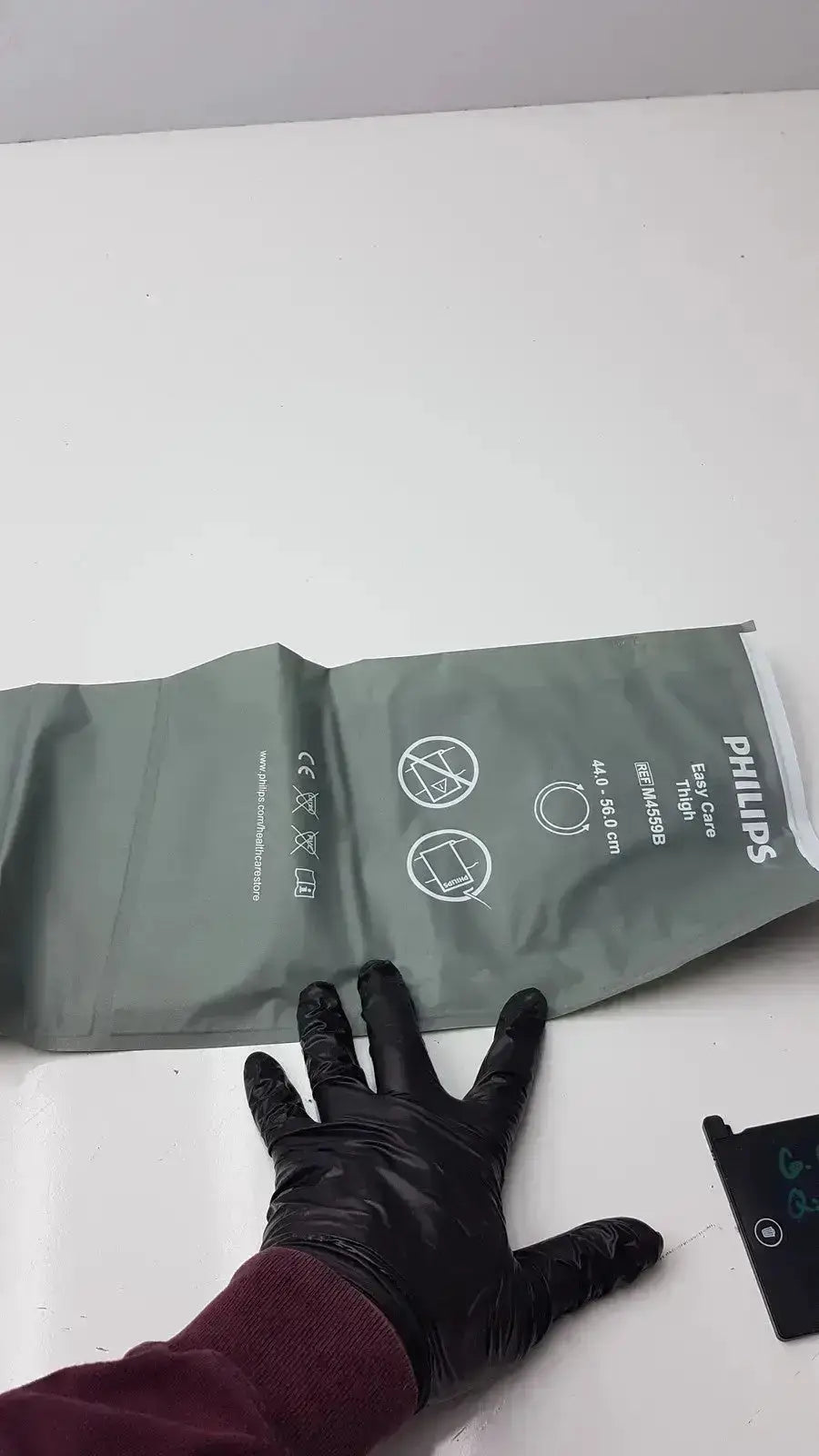 Critikon Phillips M4559B Easy Care Adult Thigh NIBP Blood Pressure Cuff Blood Pressure Cuff, second-hand product photo 5