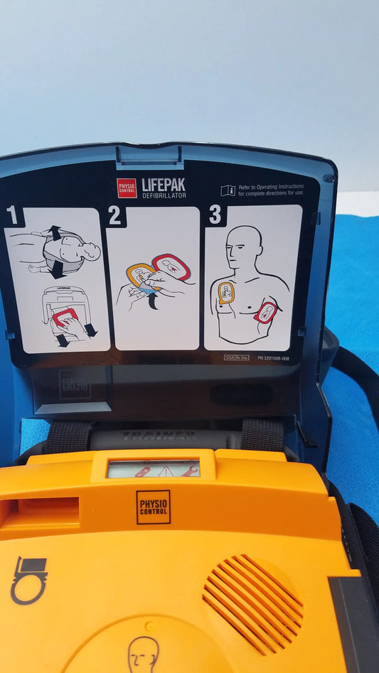 Physio Control LIFEPAK CR-T AED Trainer Defibrillator With Bag P/N 3201508-008 - AED trainer defibrillator
