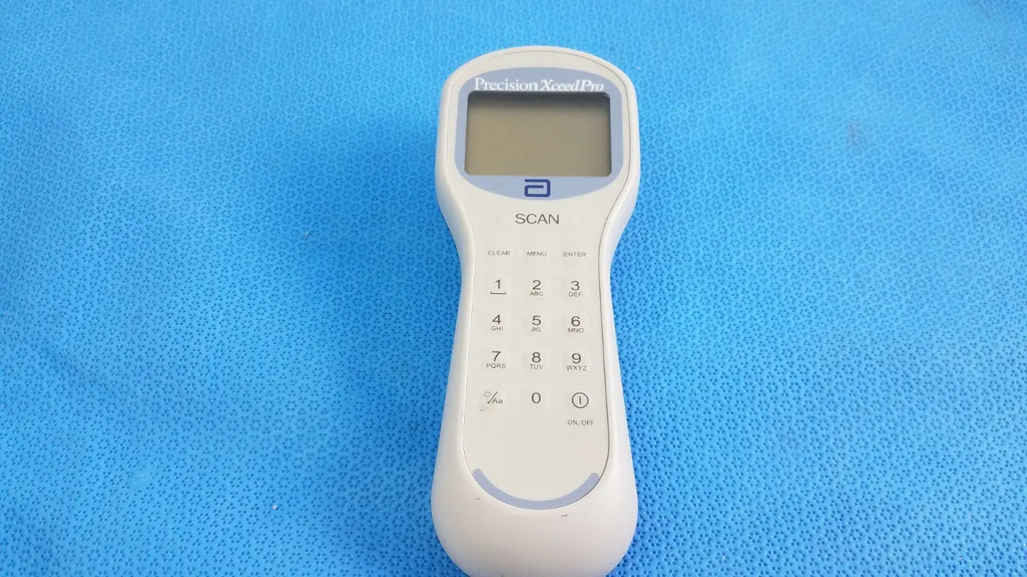 Reuse Medical Precision Xceed Pro Blood Glucose Meter Analyzer Glucose Monitors, second-hand product photo 1