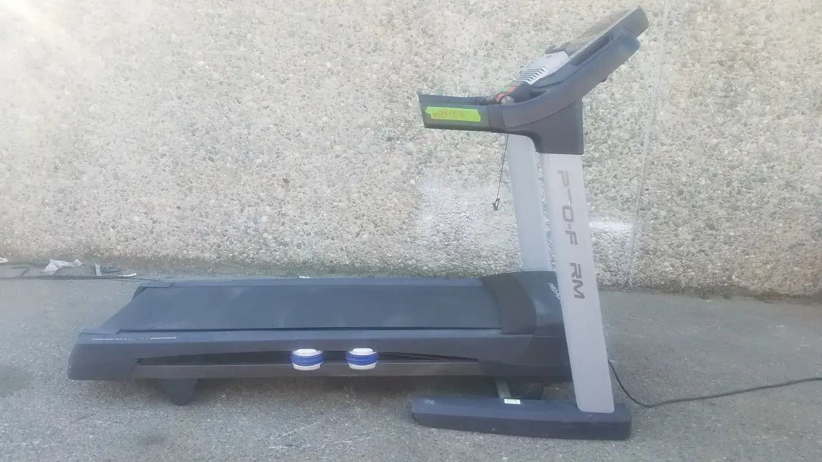 Reuse Medical ProForm Power 995i Treadmill | 3.0 CHP Motor | Folding SpaceSaver Design Machine Parts & Accessories, second-hand product photo 1