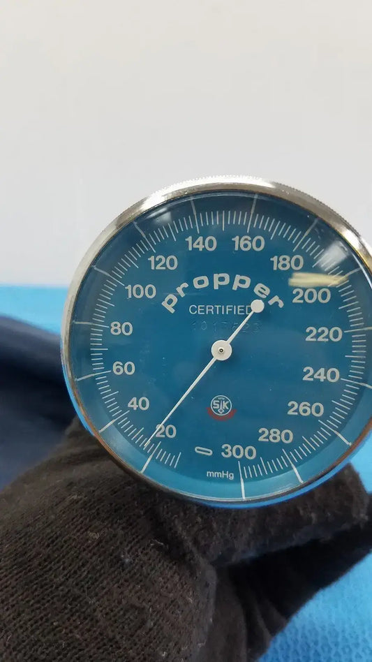 Propper Aneroid Sphygmomanometer Blood Pressure Cuff Kit Adult Aneroid Sphygmomanometer Kit, second-hand product photo 2