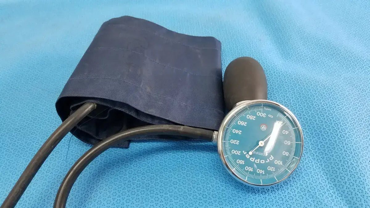 Propper Aneroid Sphygmomanometer Blood Pressure Cuff Kit Adult Aneroid Sphygmomanometer Kit, second-hand product photo 10