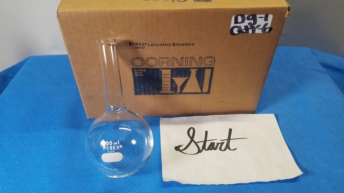 Clear glass pyrex 500ml glass short ring neck round bottom boiling flask with measurement markings and long neck