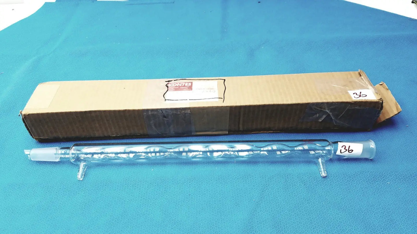 Reuse Medical Pyrex 8-Bulb Allihn Condenser 400mm Jacket, 530mm OAL, 24/40 Joint Jars & Reagent Bottles, second-hand product photo 1