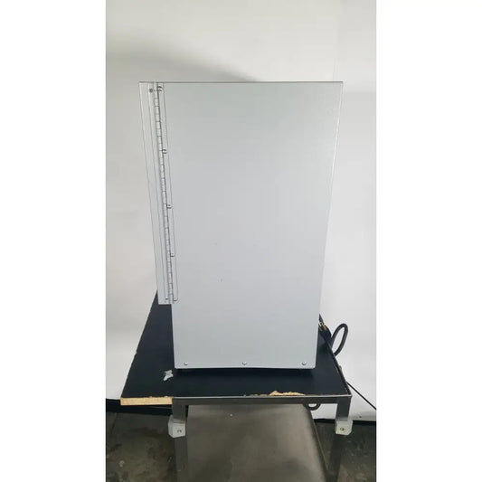 Silver metallic industrial cabinet with vertical left hinge for quincy lab 30gc gravity convection lab oven