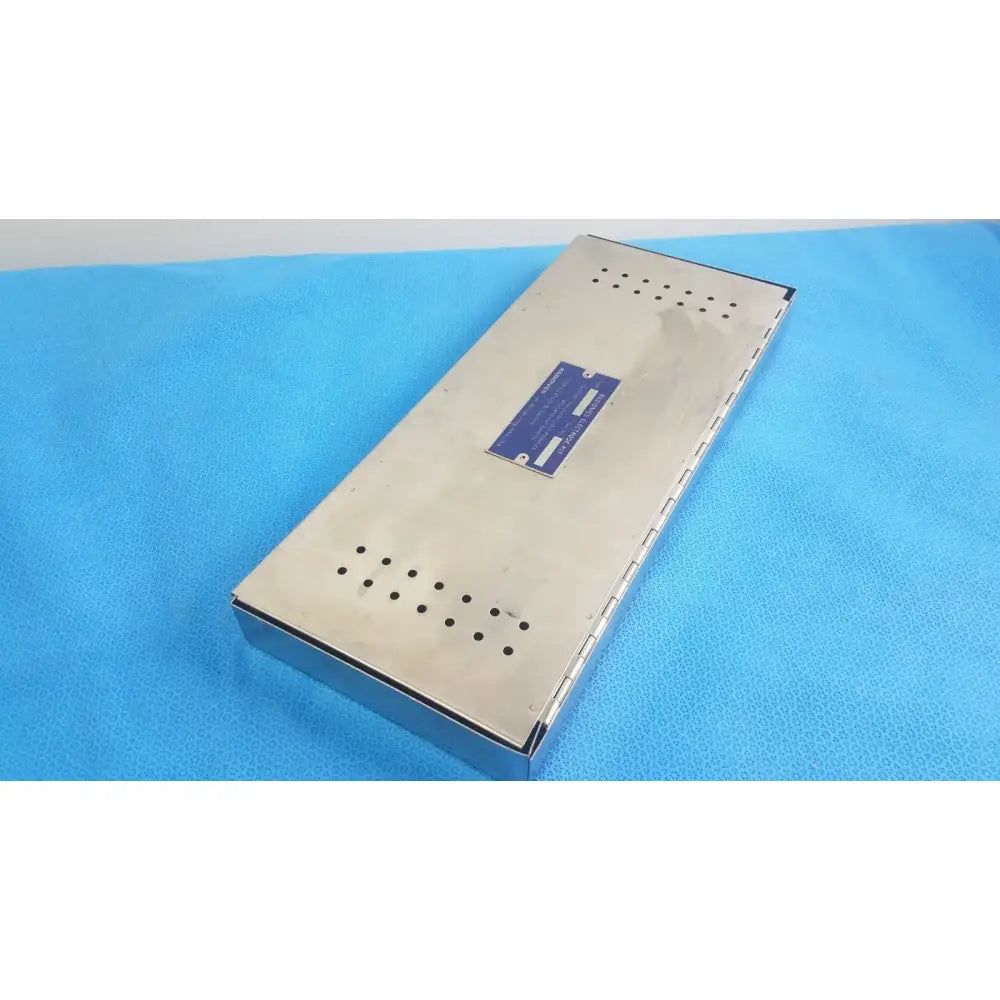 Reuse Medical Radionics Dyonics Surgical Neuro Gildenburg Electrode Kit Box – Box Only Surgical & Orthopedic Instruments, second-hand product photo 1