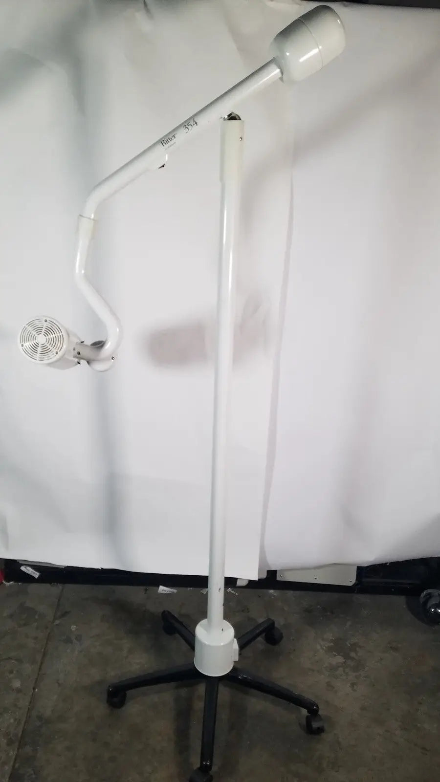 Reuse Medical Ritter Midmark 354-022 Portable Surgery Procedure Light Other Medical & Lab Equipment, as-is (for parts) product photo 1