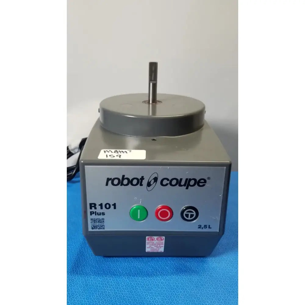 Reuse Medical Robot Coupe R101 Plus Commercial Food Processor Base – 2.5 Liter Countertop Unit Commercial Food Processors, second-hand product photo 1