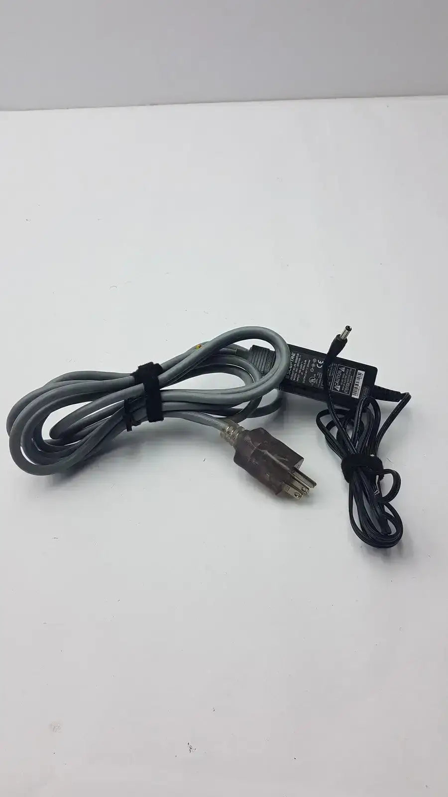 Sceptre SPU15A-1 15W Desktop Switching Power Supply With Cable Switching Power Supply, second-hand product photo 6