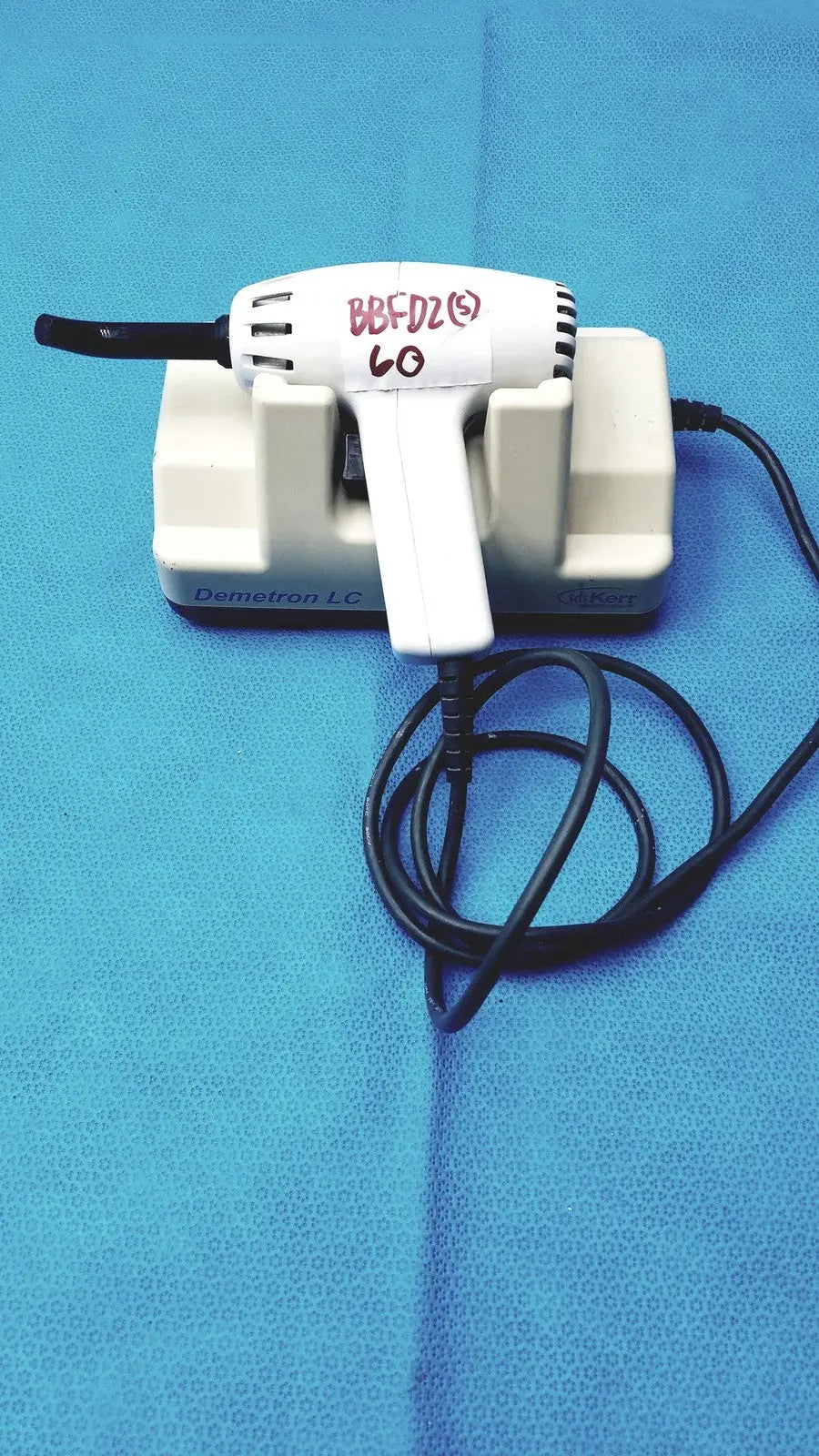 Reuse Medical SDS Kerr Demetron LC Dental Halogen Light Curing Unit w/ Handpiece Other Medical & Lab Equipment, second-hand product photo 1