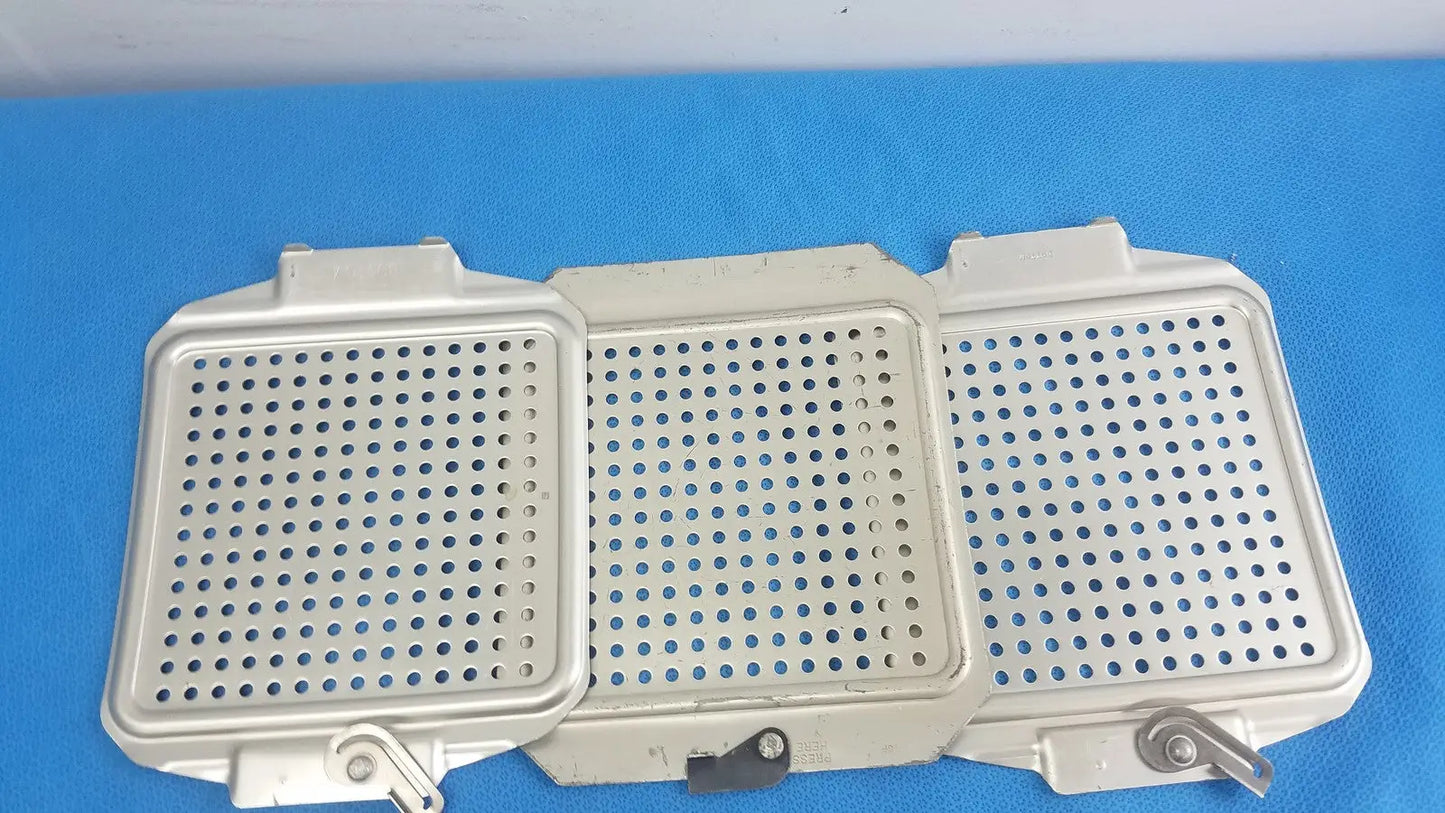 Reuse Medical , Sterilization Container Filter Protector Retention Plate Set - H21I1 Sterilization Trays & Cases, second-hand product photo 1