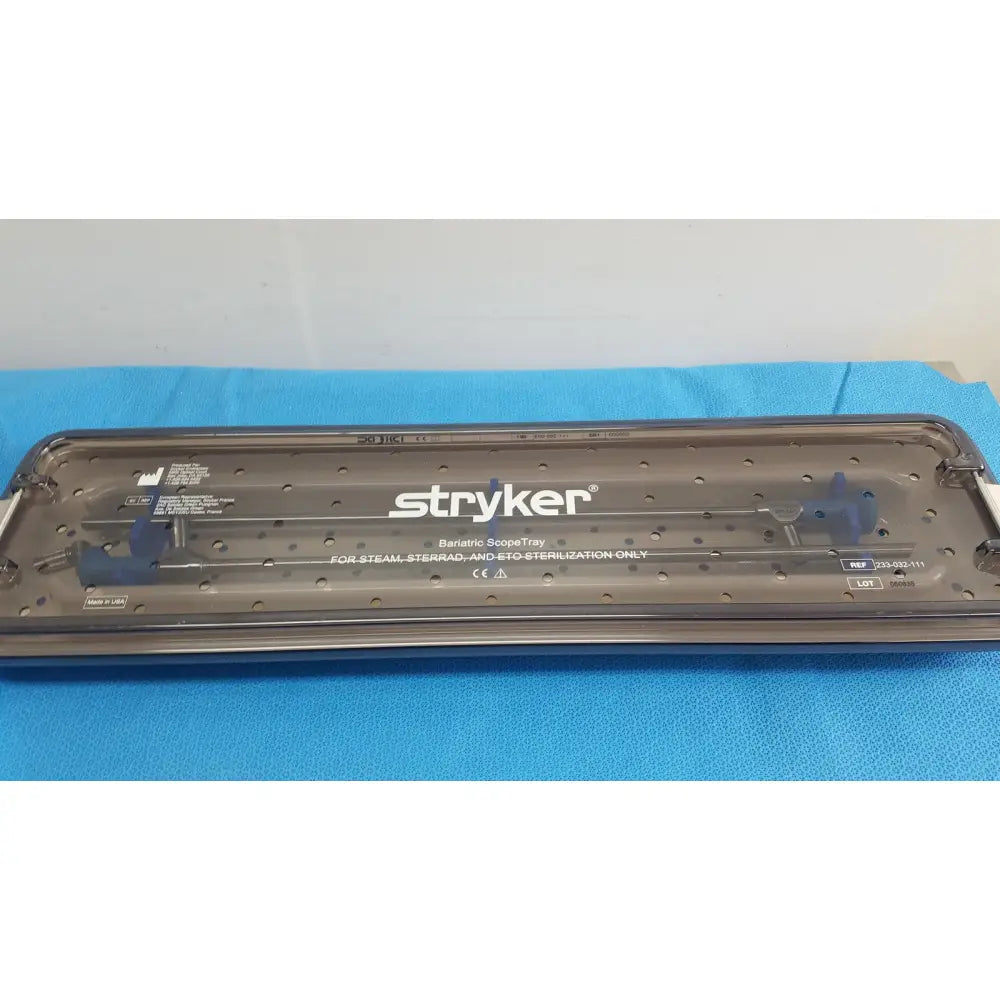 Stryker transparent plastic bariatric scope tray with perforated surface and molded handles for ideal eyes 10mm autoclavable scopes