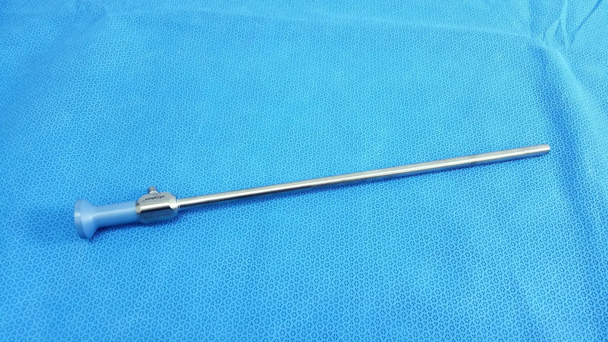 Silver autoclavable endoscope with blue plastic handle and metallic shaft 10mm 0° autoclavable reuse medical device