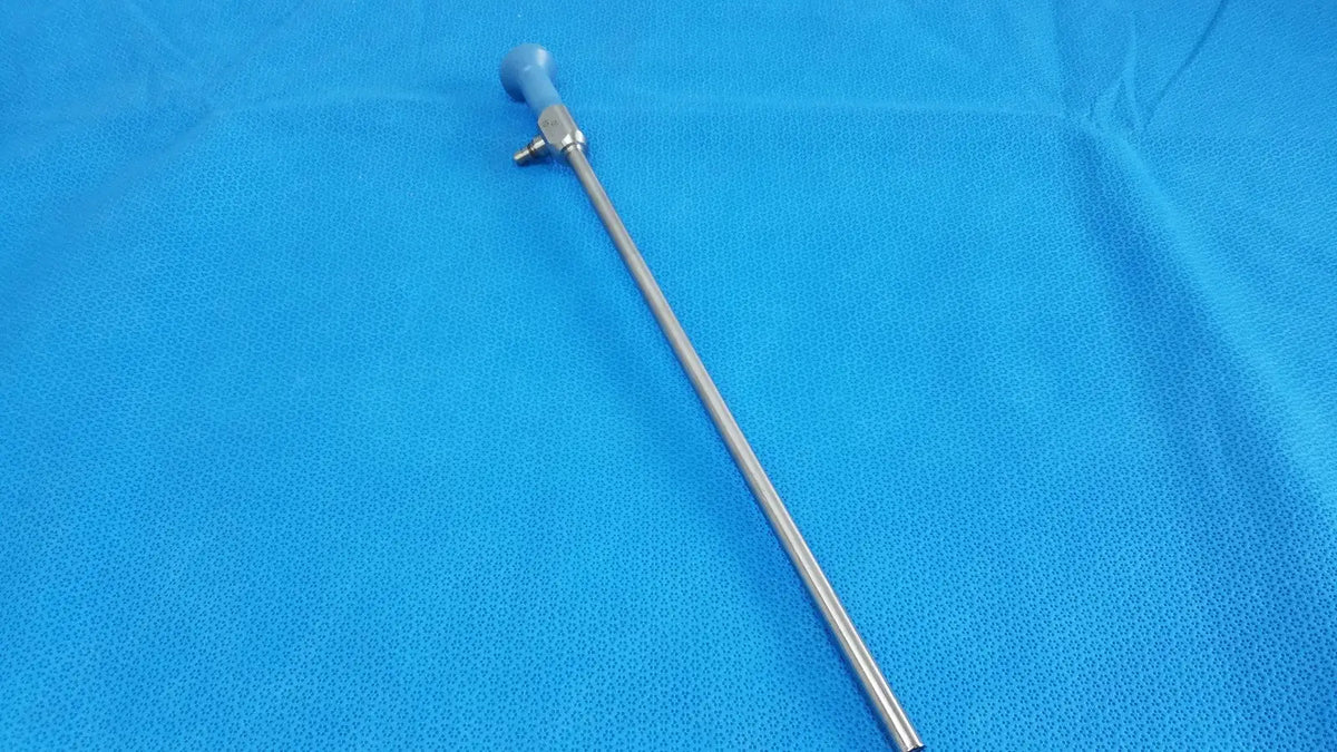 Silver stryker 502-457-010 10mm 0° autoclavable endoscope with blue-tipped handle and metallic shaft for reuse medical use