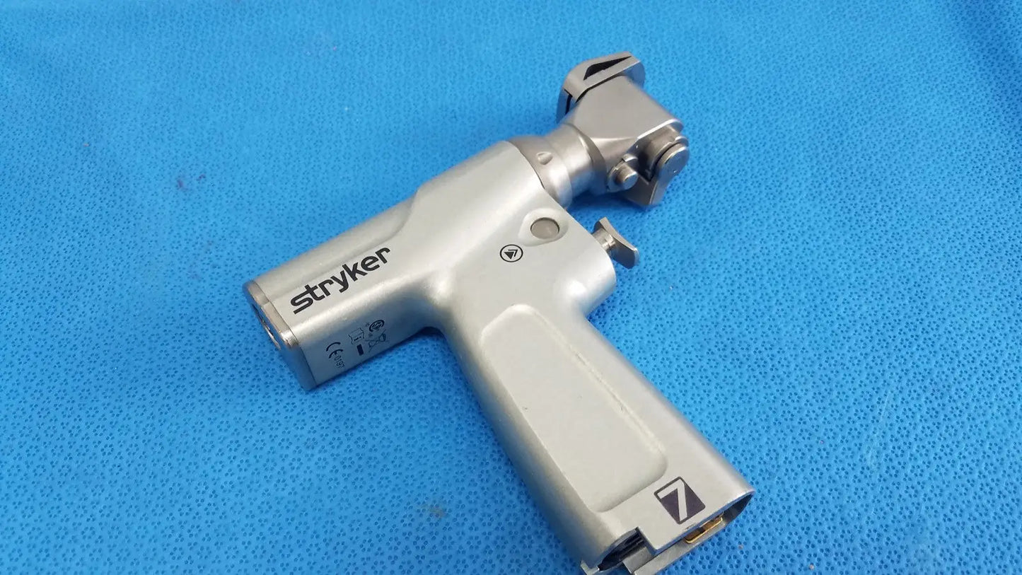 Reuse Medical Stryker System 7 Sagittal Saw Handpiece 7208-000-000 Surgical & Orthopedic Instruments, second-hand product photo 1