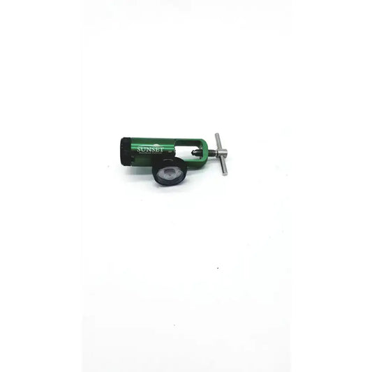 Sunset Healthcare Solutions Sunset Brass Integral 50 PSI 02 Regulator Flow 0-15 L/Min Oxygen Regulator, as-is (for parts) product photo 2