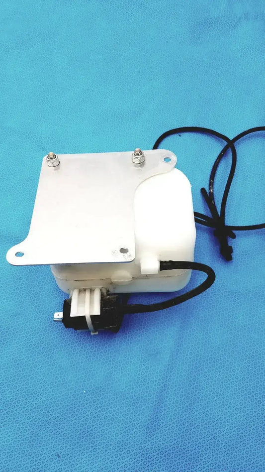 Ford Think Think Golf Cart Windshield Washer Reservoir Tank Bottle Golf Cart Windshield Washer Reservoir, second-hand product photo 2