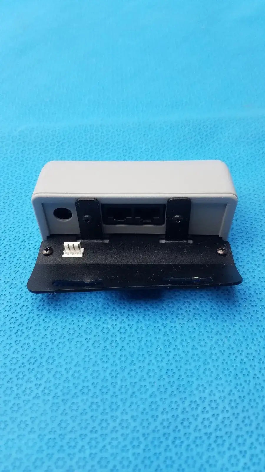 GE Healthcare Tripp-Lite U-BDI Switch Pad Control Module for Valence U1-12RT Battery System Control Module, second-hand product photo 7