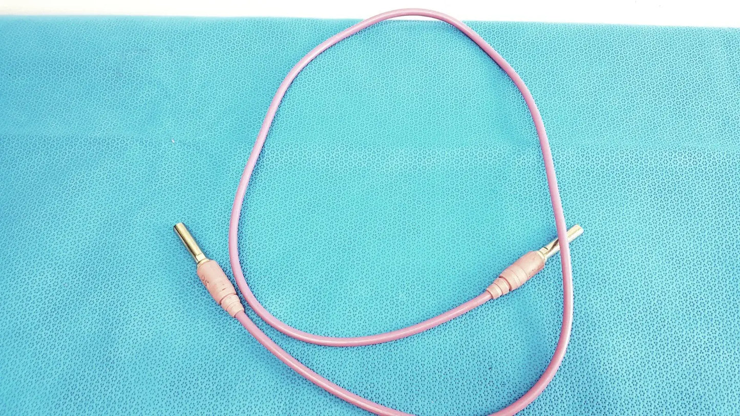 Reuse Medical Trompeter Pink Video Patch Cord – 75 Ohm Coax Cable for Broadcast Use Video Cables & Interconnects, second-hand product photo 1