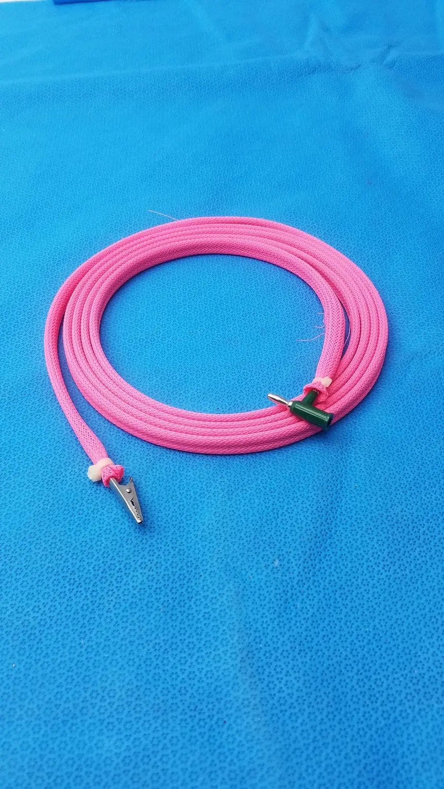 Reuse Medical Two Sides Pink Cable One Side Clip and 2nd Side Male Plug Coax. Cables & Connectors, second-hand product photo 1