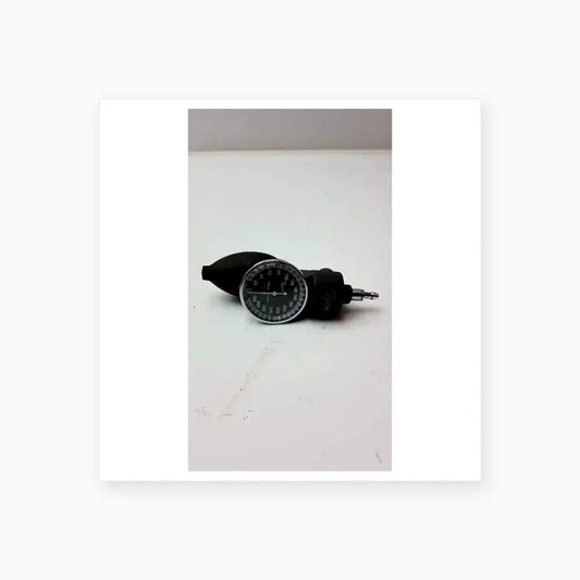 Welch Allyn Tycos Hand Aneroid Gauge Lifetime Certified Sphygmomanometer Gauge, second-hand product photo 2