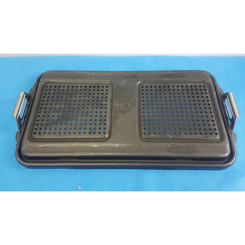 Reuse Medical V. Mueller Genesis Sterilization Perforated Lid Sterilization Trays & Cases, second-hand product photo 1