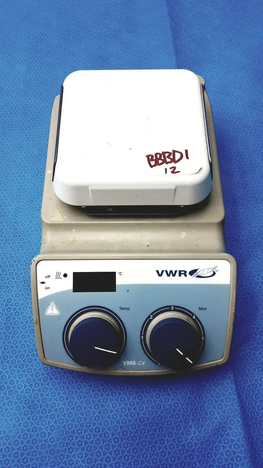 Reuse Medical VWR VMS-C4 Digital Hot Plate Magnetic Stirrer Other Medical & Lab Equipment, as-is (for parts) product photo 1
