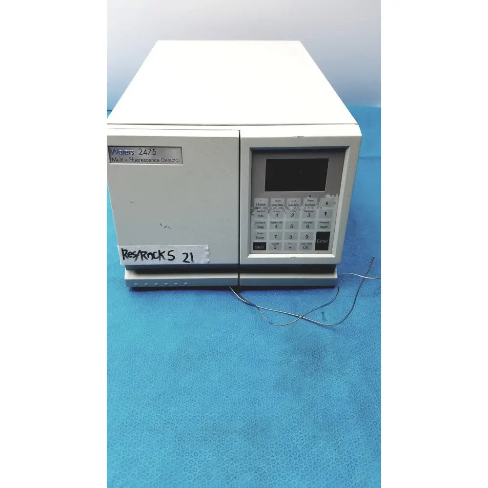 Reuse Medical Waters 2475 Multi X Wavelength Flourescence Detector Other Medical & Lab Equipment, second-hand product photo 1