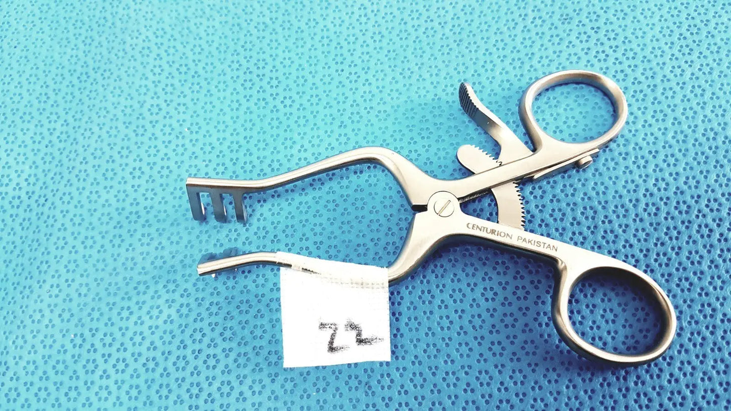 Reuse Medical Weitlaner Baby Retractor – 2x3 Teeth, 4-1/4" – Surgical Self-Retaining Instrumen Surgical Retractors, second-hand product photo 1