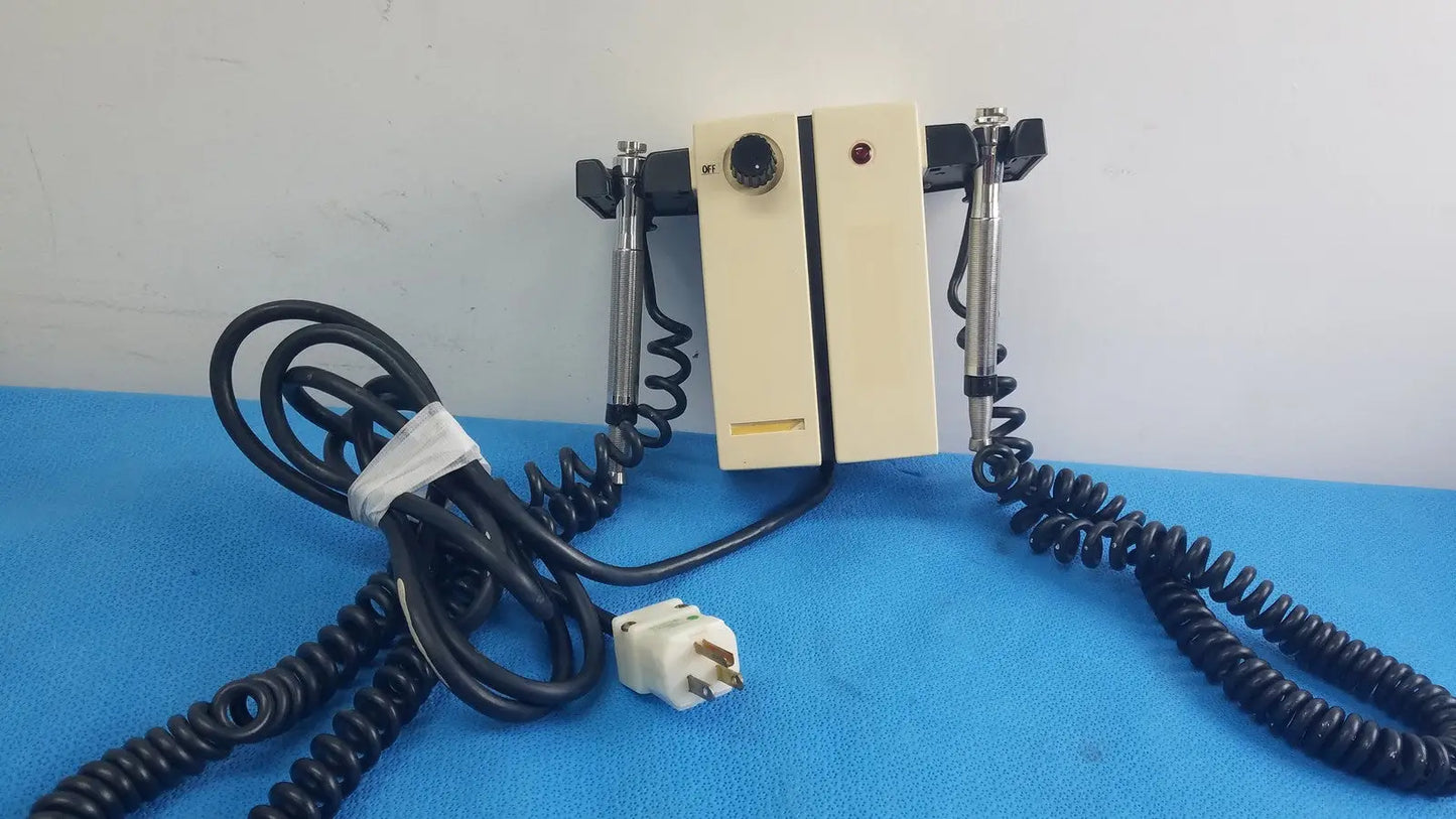 Reuse Medical Welch Allyn 74710 Wall Mounted Transformer Otoscope And Ophthalmoscope Otoscopes & Ophthalmoscopes, second-hand product photo 1