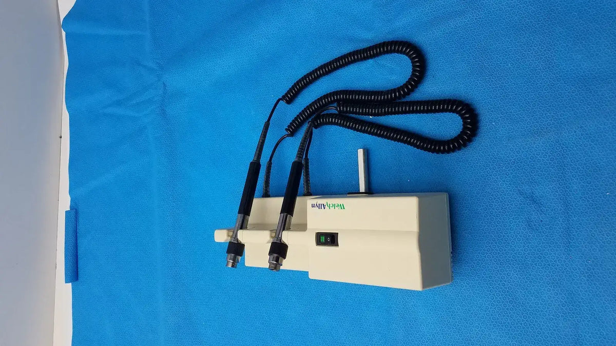 Welch Allyn 767 Otoscope Diagnostic Wall Mount Set – Tested, Good Condition Otoscope Diagnostic Set, second-hand product photo 4