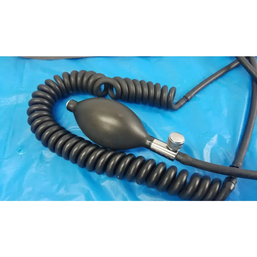 Welch Allyn Blood Pressure Cuff Adult 11 BP Inflation Bulb With Air Valve & Tube Blood Pressure Cuff with Inflation Bulb, Air Valve & Tube, second-hand product photo 5