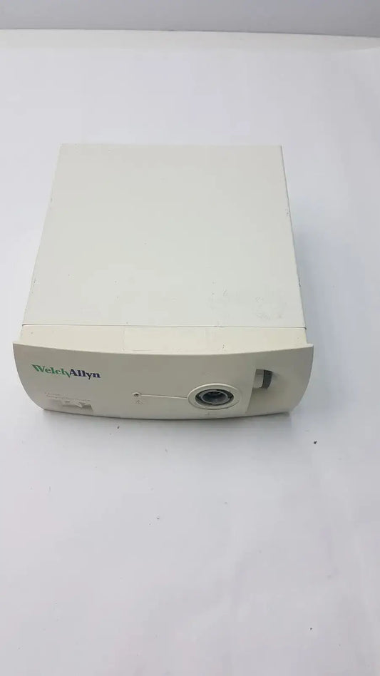 Welch Allyn CL300 Surgical Illuminator, Ref 90123 Surgical Illuminator, second-hand product photo 2