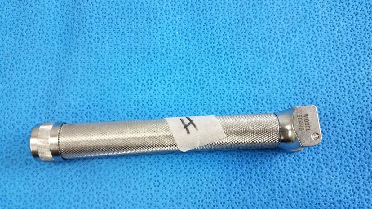 Reuse Medical Welch Allyn Fiber Optic Laryngoscope Handle – Stainless Steel Laryngoscopes, second-hand product photo 1