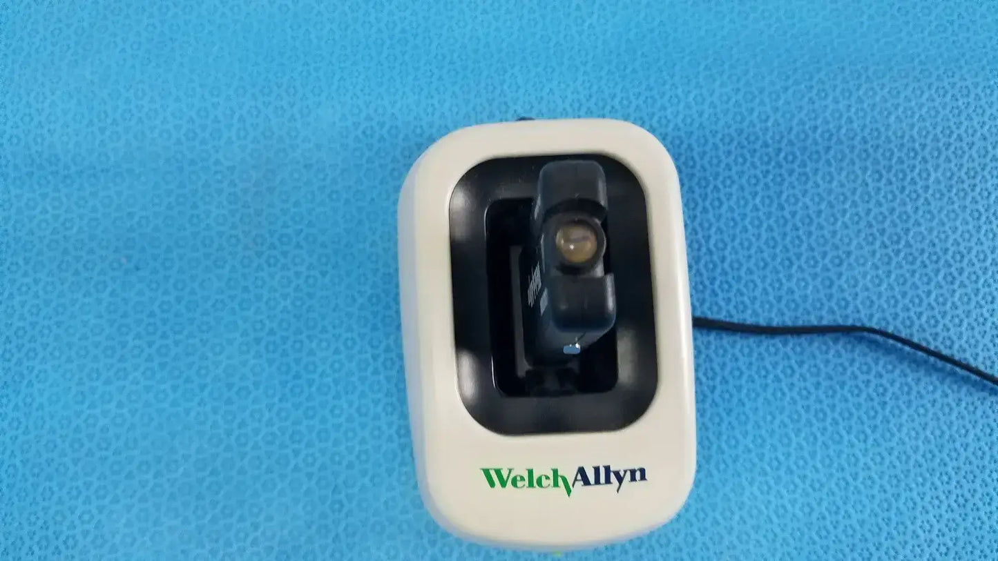 Welch Allyn Illuminator Charging Station Illuminator Charging Station, second-hand product photo 2