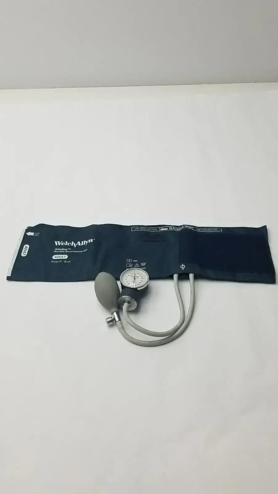 Welch Allyn Trimline Reusable Blood Pressure Cuff Adult Range 27-35 cm Blood Pressure Cuff, second-hand product photo 9