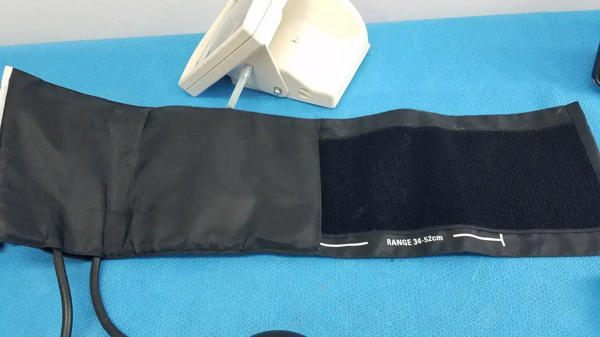 Welch Allyn Tycos Large Adult Sphygmomanometer Blood Pressure Monitor Cuff 34-52 Blood Pressure Cuff, second-hand product photo 13