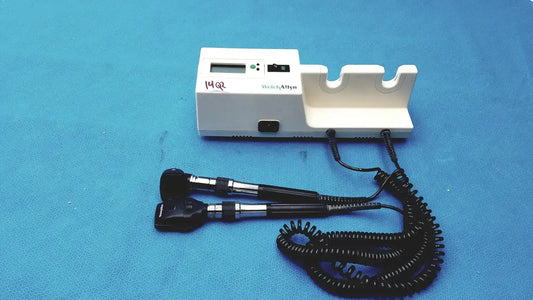 Welch Allyn Wall Mount Transformer with Otoscope & Ophthalmoscope Wall Mount Diagnostic Set, second-hand product photo 2