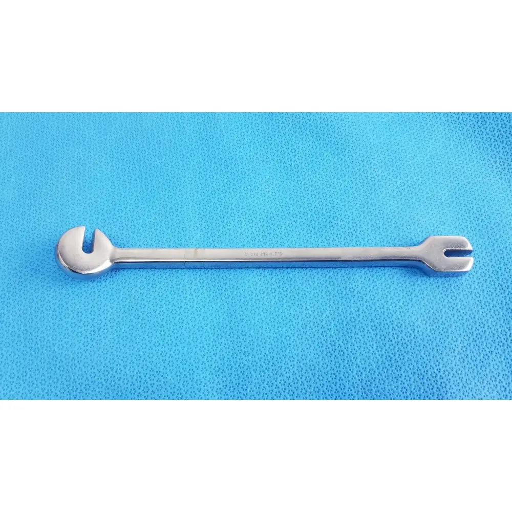 Reuse Medical Zimmer 241 Orthopedic Stainless Steel Plate Bender Surgical Tool Surgical & Orthopedic Instruments, second-hand product photo 1