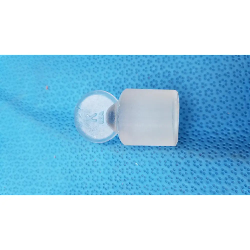 Transparent glass stopper with rounded frosted knob and cylindrical body for 1000ml kimax separatory funnel glass pear shape