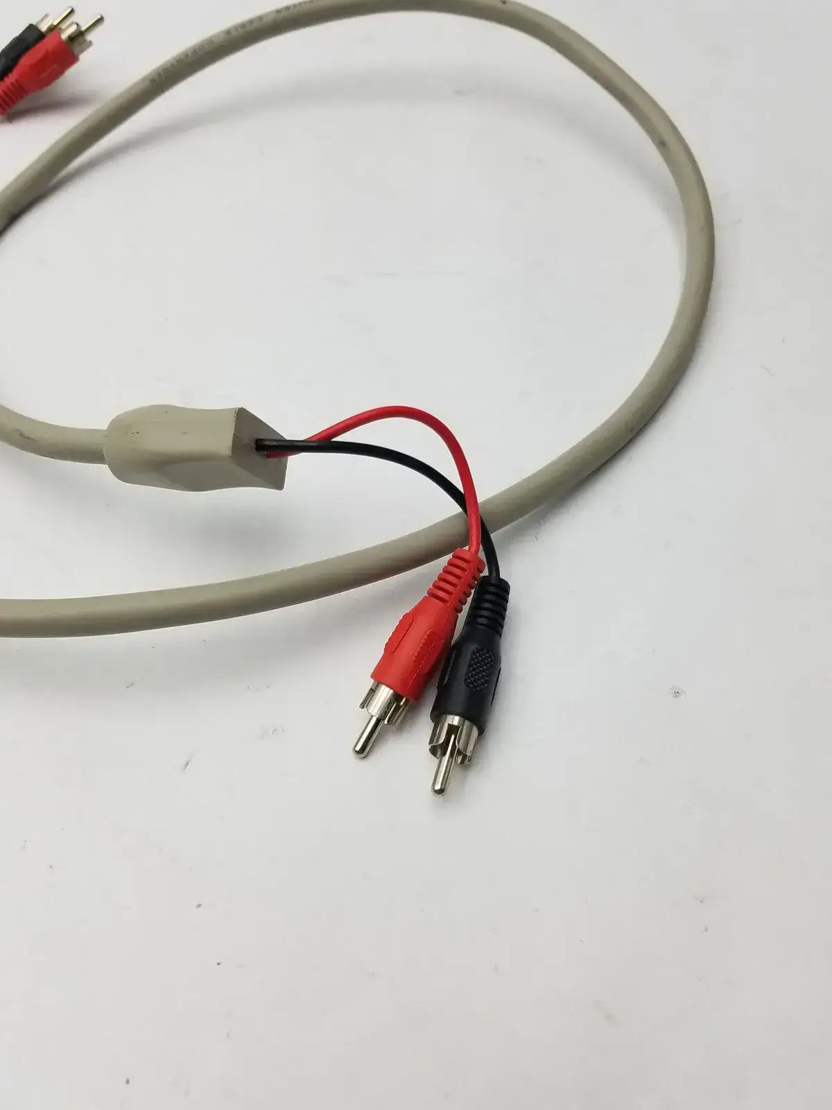 Unbranded 110 BK A8/ RD AS FC044, 2 Sided Black and Red Cable Cable, second-hand product photo 3