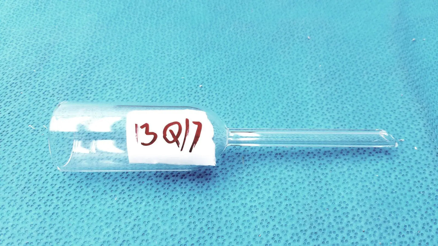 Reuse Medical 15mL Fritted Büchner Filter Funnel – Medium Porosity, Borosilicate Glass Other Medical & Lab Glassware, second-hand product photo 1