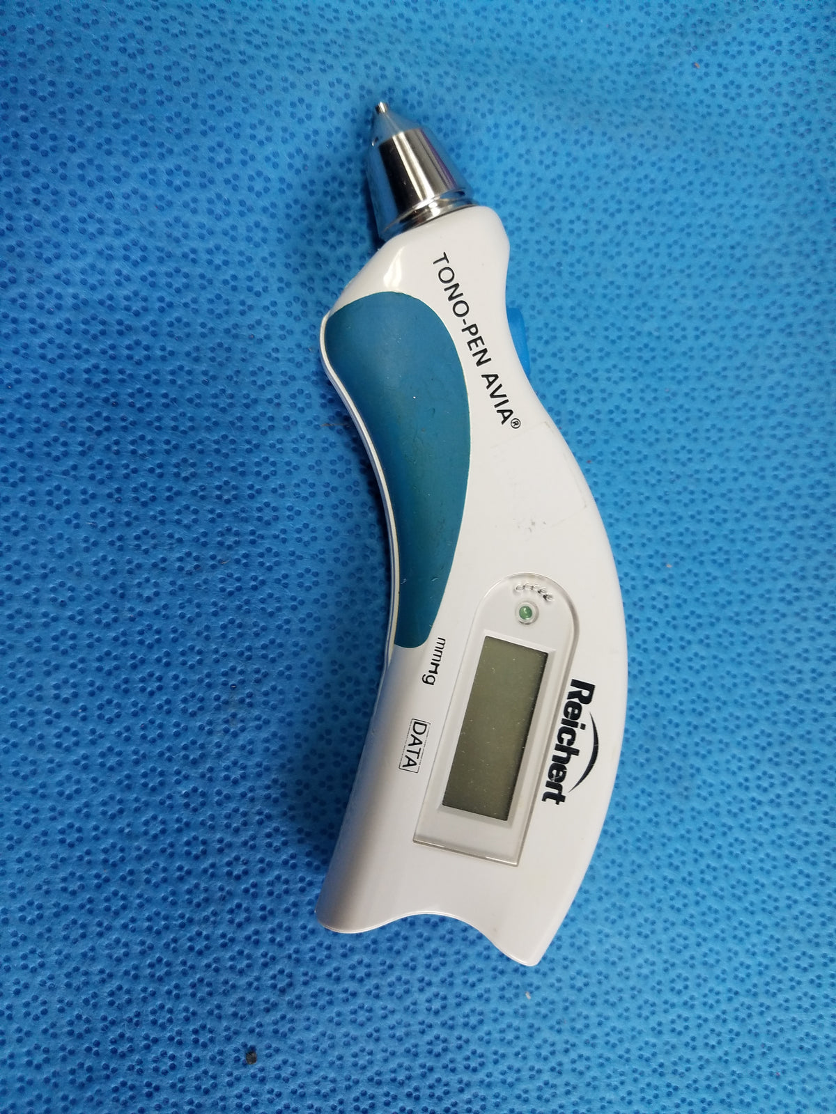Reichert Tono Pen Avia Handheld Tonometer With Case