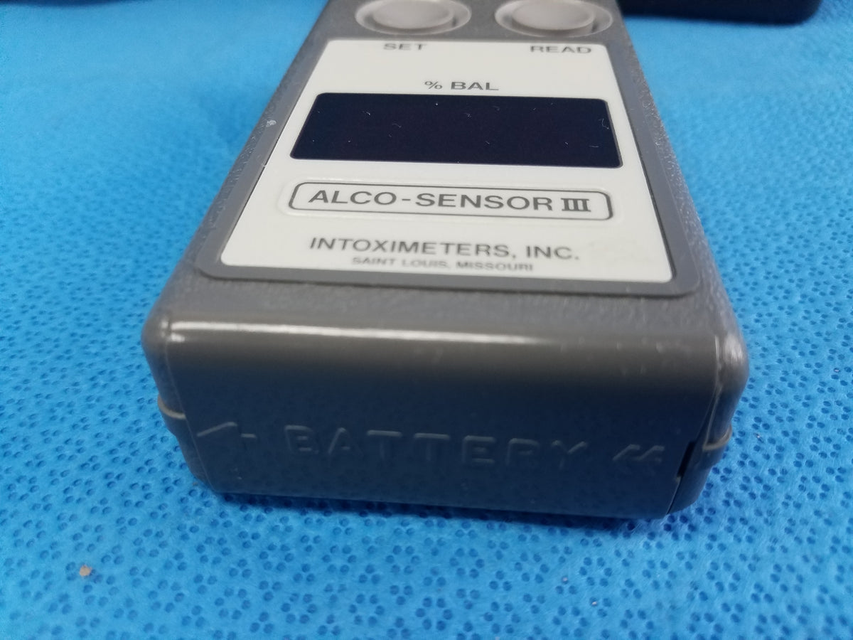 Intoximeters Inc Alco-Sensor III Breathalyzer With Case & Straws