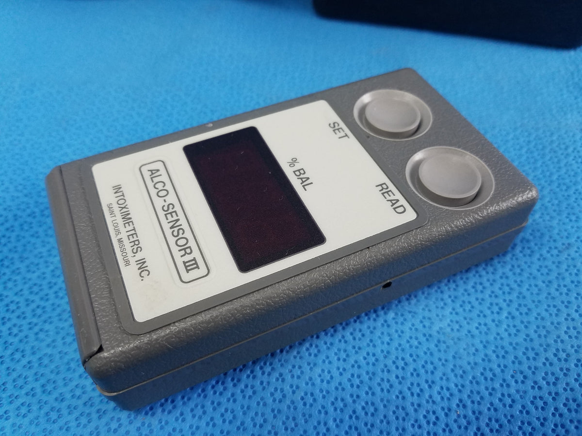 Intoximeters Inc Alco-Sensor III Breathalyzer With Case & Straws