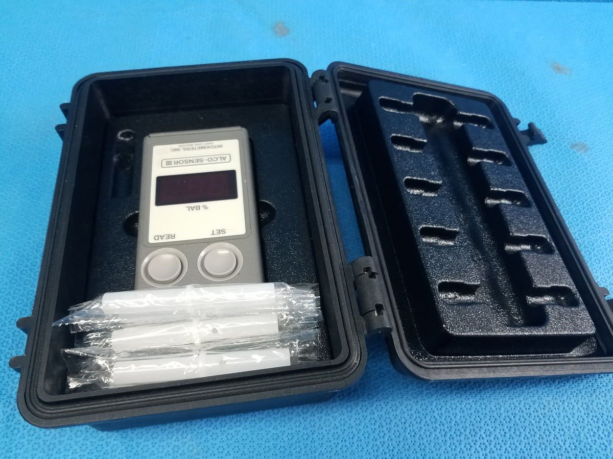 Intoximeters Inc Alco-Sensor III Breathalyzer With Case & Straws