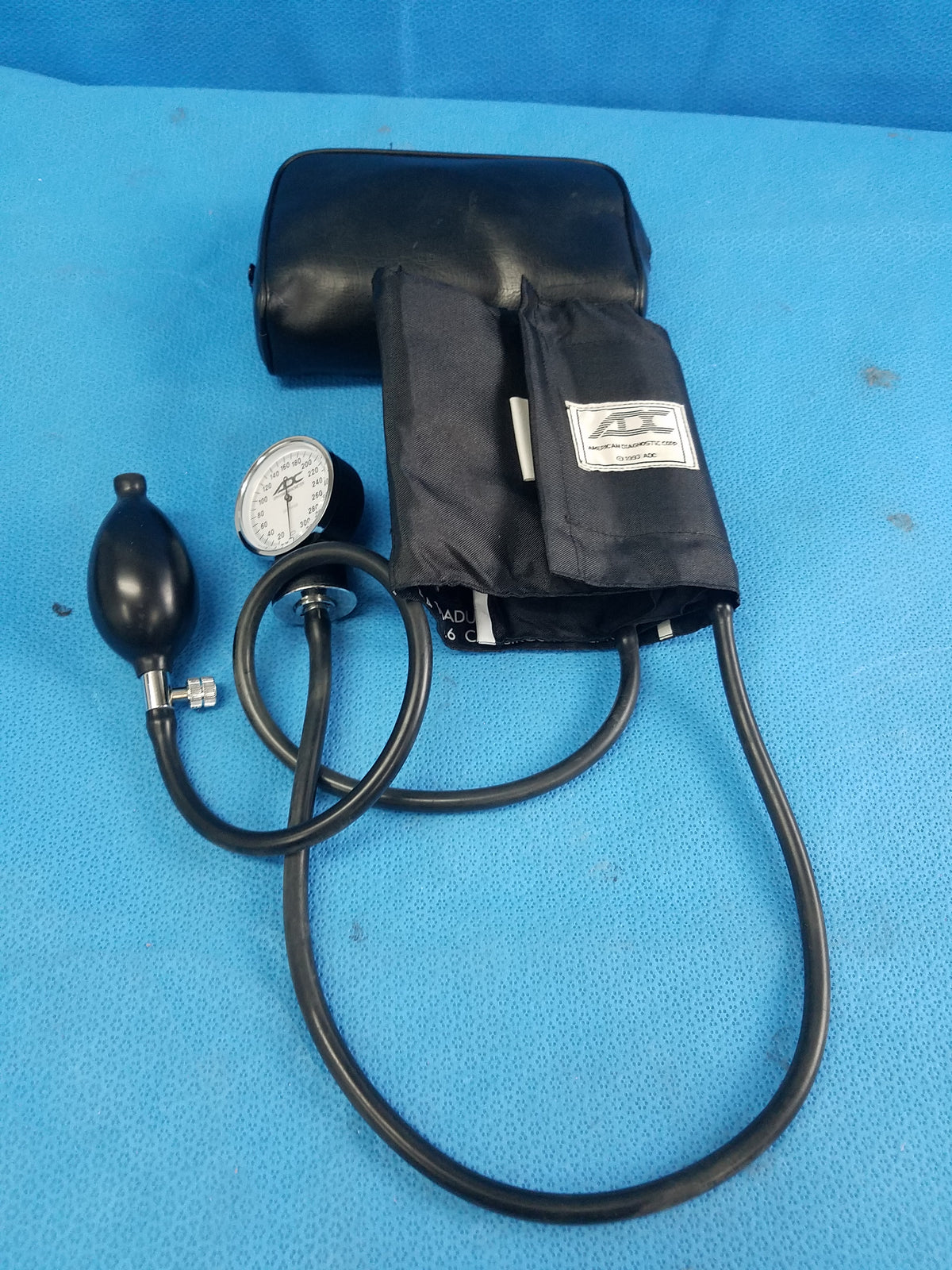 ADC 300 mmHg Sphygmomanometer Gauge With Blood Pressure Cuff & Bag